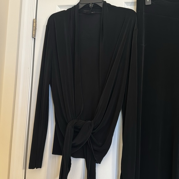 Boston Proper long sleeve top and pants. Stretchy. Size Medium black - Picture 2 of 5